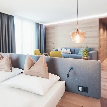Nesslerhof Hotel 5*