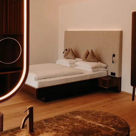 Nesslerhof 5* グロースアルル