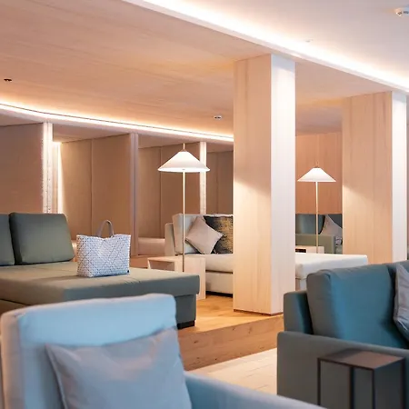 Nesslerhof Hotel 5*