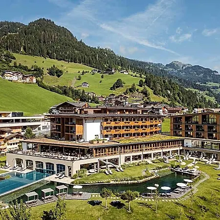 Nesslerhof Hotel 5*