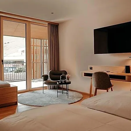 Hotel Nesslerhof 5*