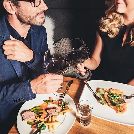 Nesslerhof ホテル グロースアルル